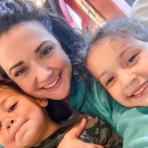 Meet your Posher, Kayla